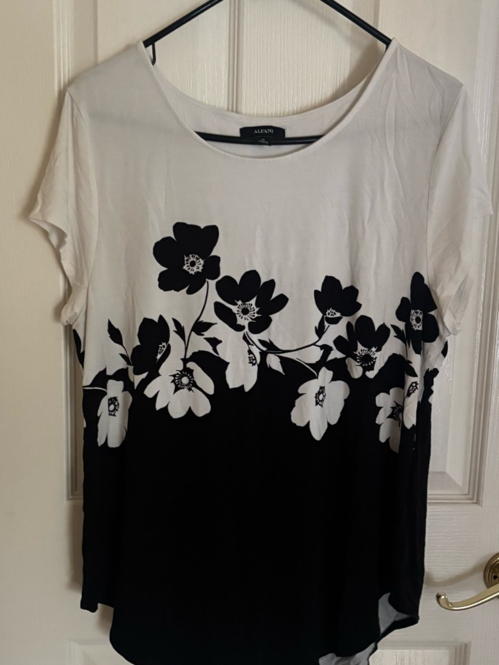 Alfani Black & White Floral Border Short-Sleeve Tee